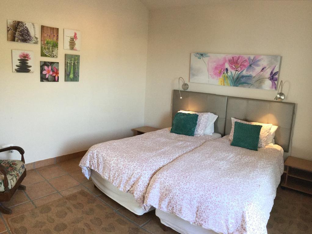 Banda Do Sol Self Catering Cottages Estreito Da Calheta Exterior photo